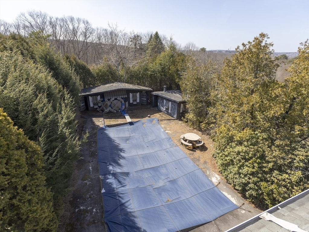 233 Annette Ave