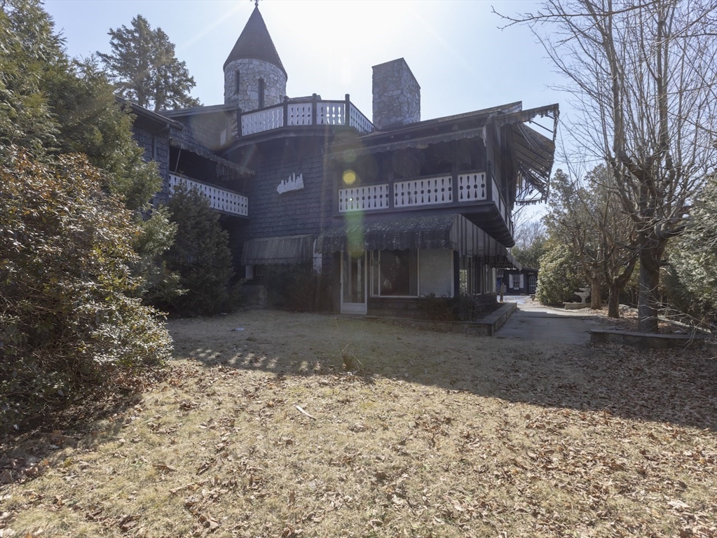 233 Annette Ave