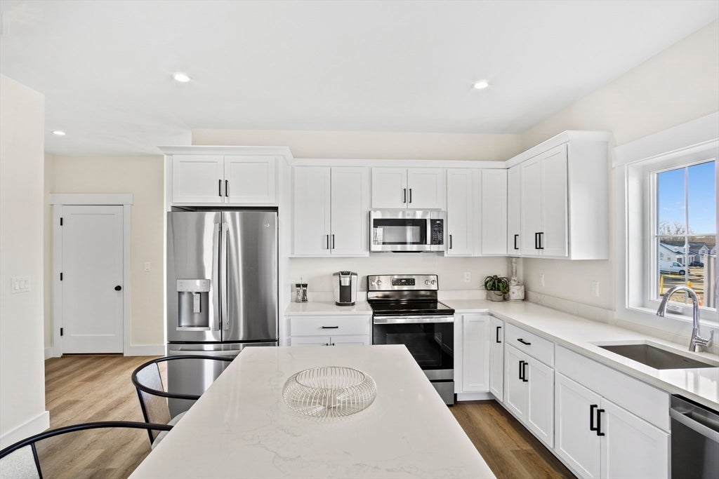 18 Chartwell #49, Worcester, MA, 18 Chartwell #49, Worcester, MA Photo #5