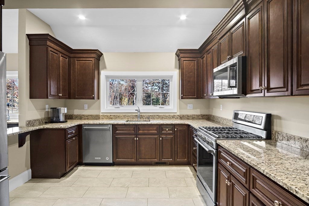 18 Chartwell #49, Worcester, MA, 18 Chartwell #49, Worcester, MA Photo #29
