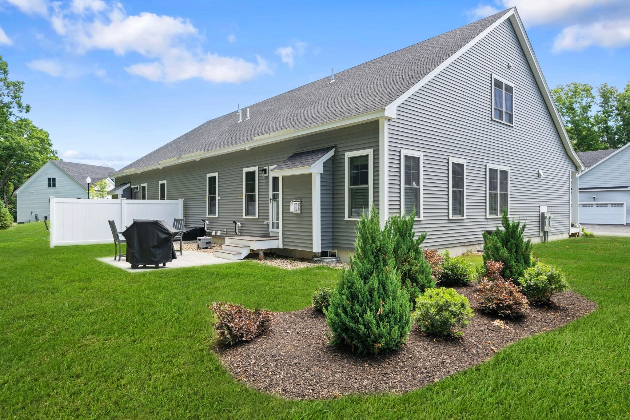 25 Salisbury Hill Blvd #49, Worcester, MA Photo #2