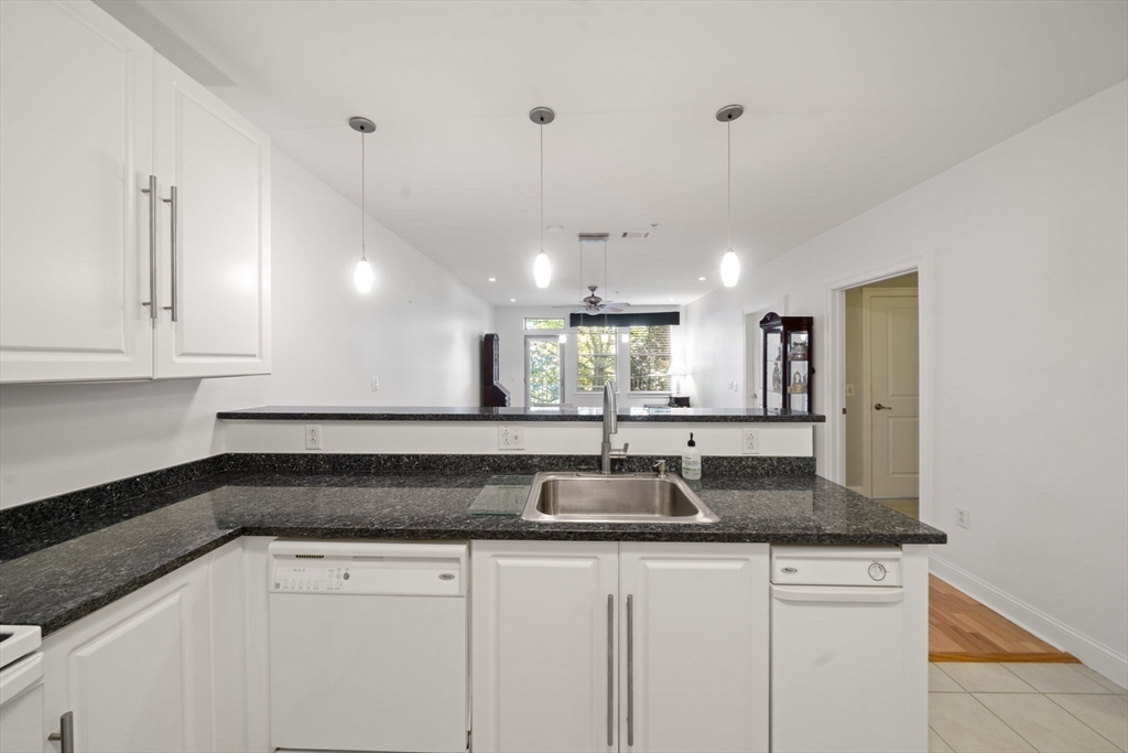 1-205 Harvest Drive 205