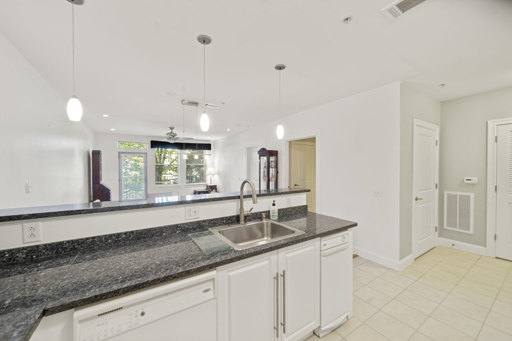 1-205 Harvest Drive 205