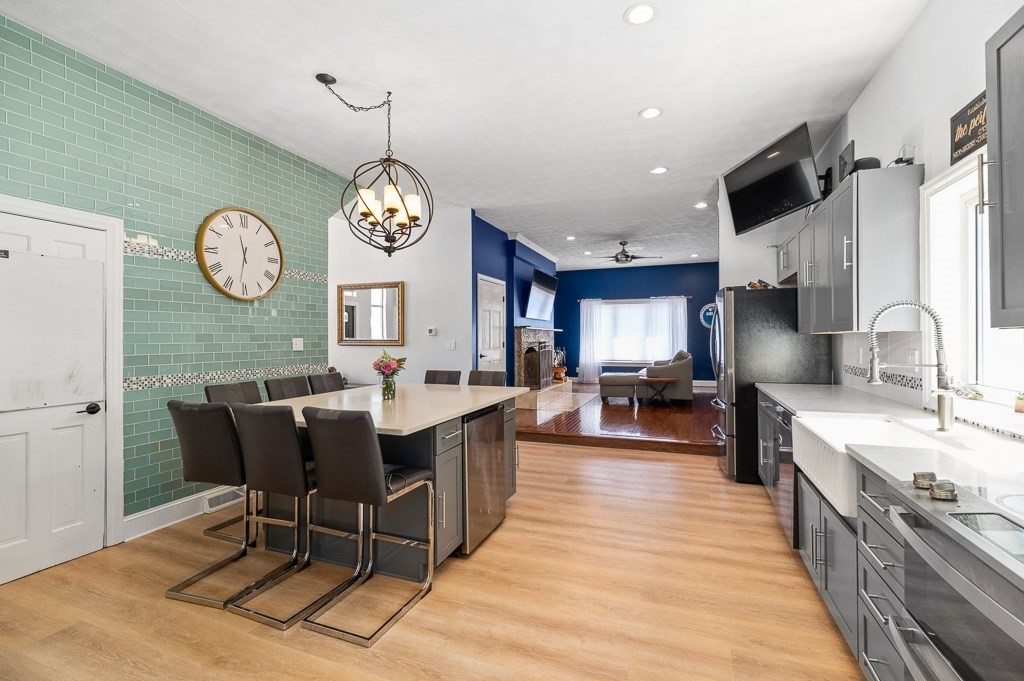 20 Landers Rd, Stoneham, MA Photo #8