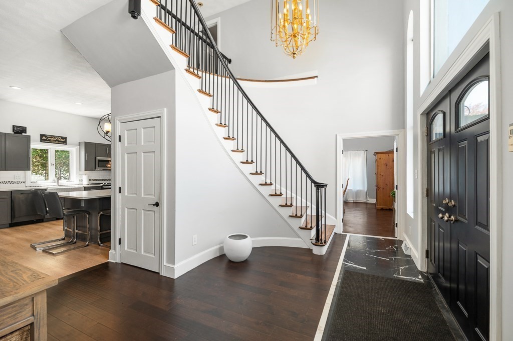 20 Landers Rd, Stoneham, MA Photo #6