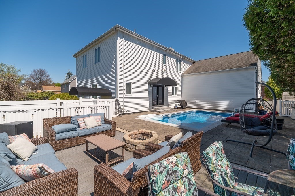 20 Landers Rd, Stoneham, MA Photo #10