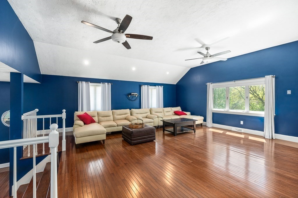 20 Landers Rd, Stoneham, MA Photo #14