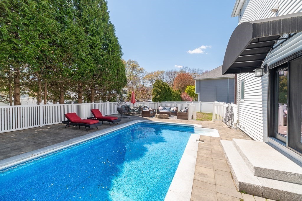 20 Landers Rd, Stoneham, MA Photo #32