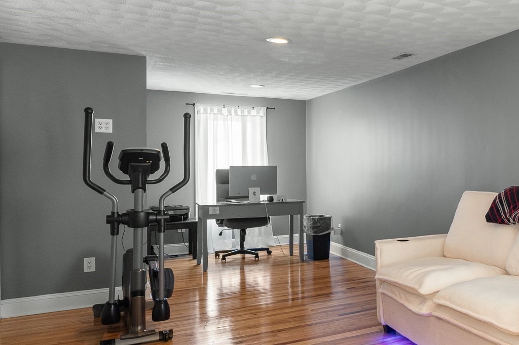 20 Landers Rd, Stoneham, MA Photo #24