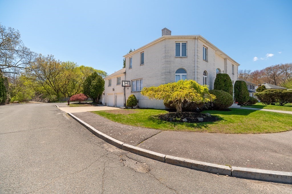 20 Landers Rd, Stoneham, MA Photo #30