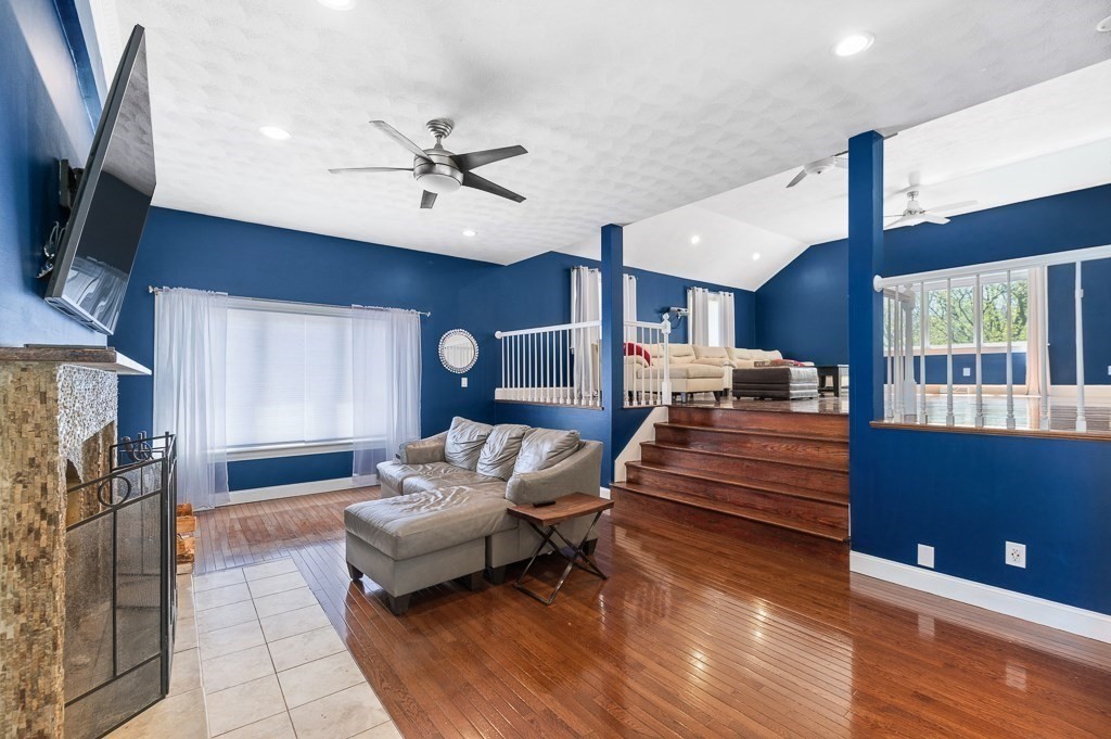 20 Landers Rd, Stoneham, MA Photo #11