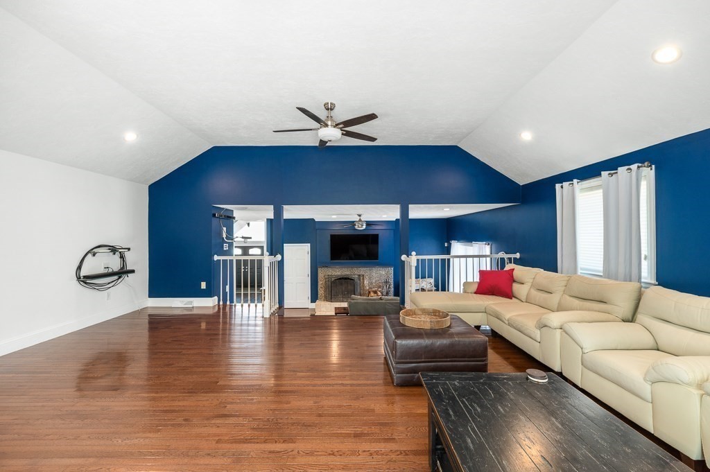 20 Landers Rd, Stoneham, MA Photo #15