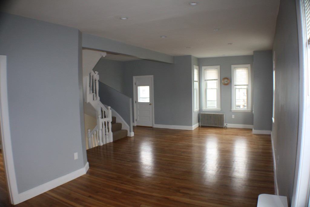 Click for 8 Wesley Street #2, Somerville, MA slideshow Click for 8 Wesley Street #2, Somerville, MA slideshow