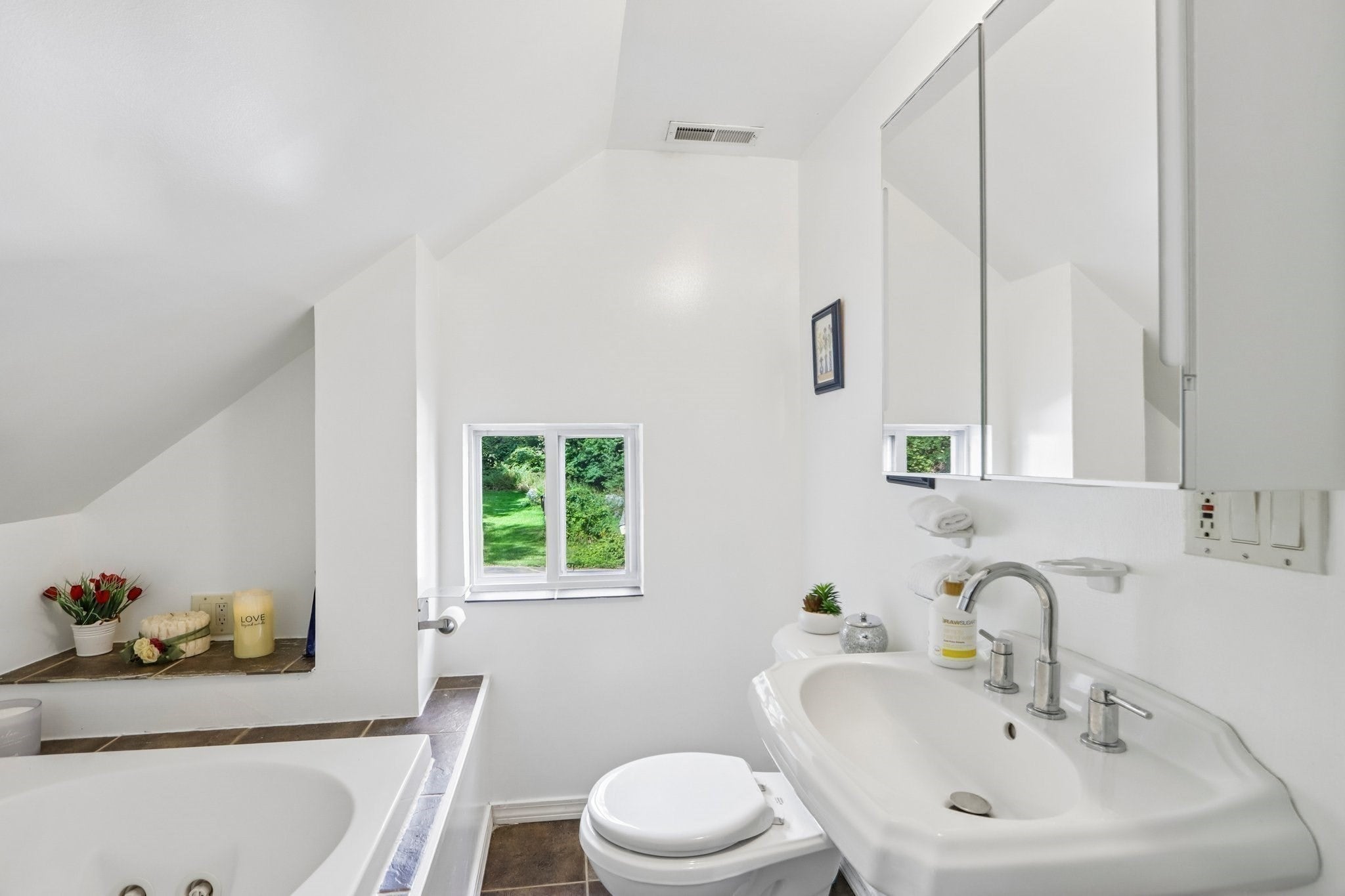 31 Parham Rd, Tyngsborough, MA, 31 Parham Rd, Tyngsborough, MA Photo #24
