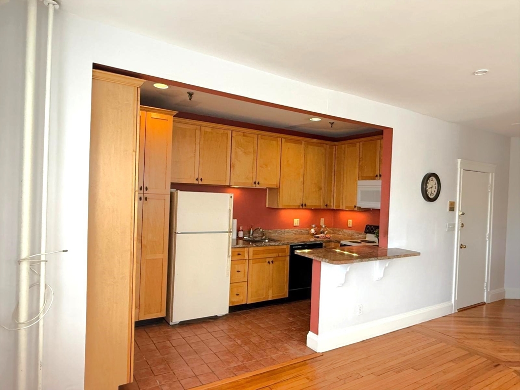 374 Chestnut Hill Ave Unit 24