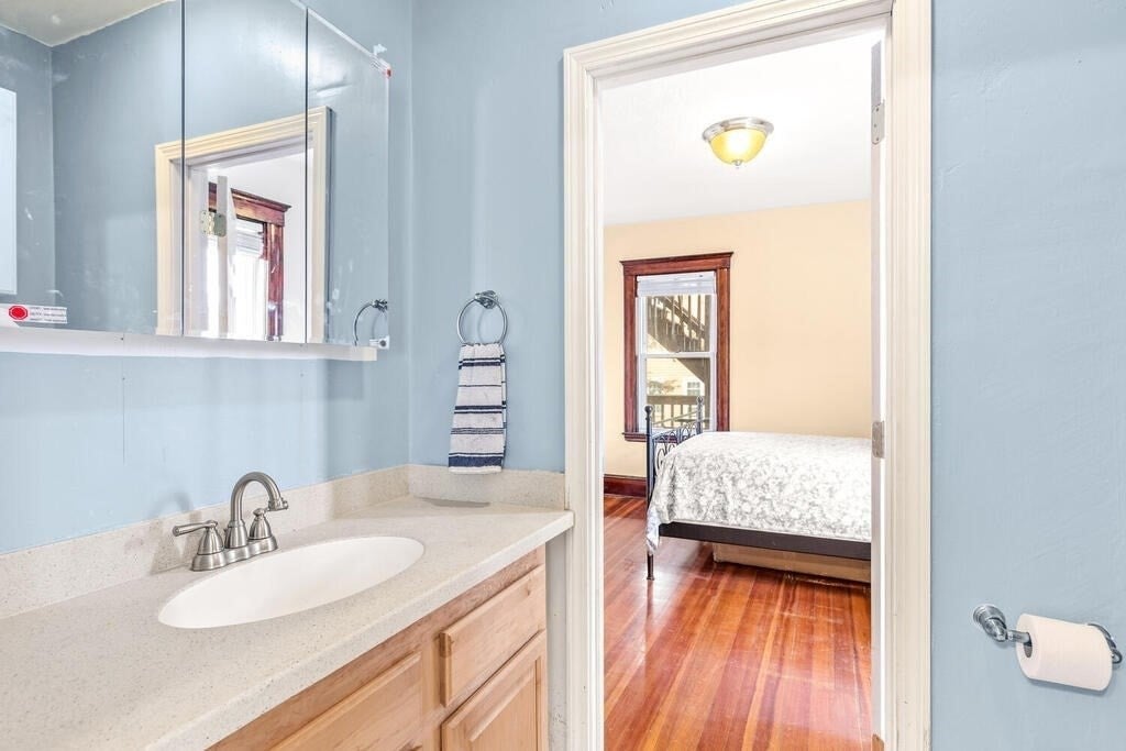 21 Washburn Ave #2, Cambridge, MA Photo #13