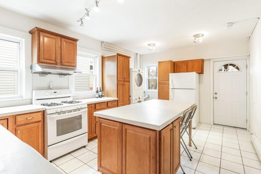 21 Washburn Ave #2, Cambridge, MA Photo #9