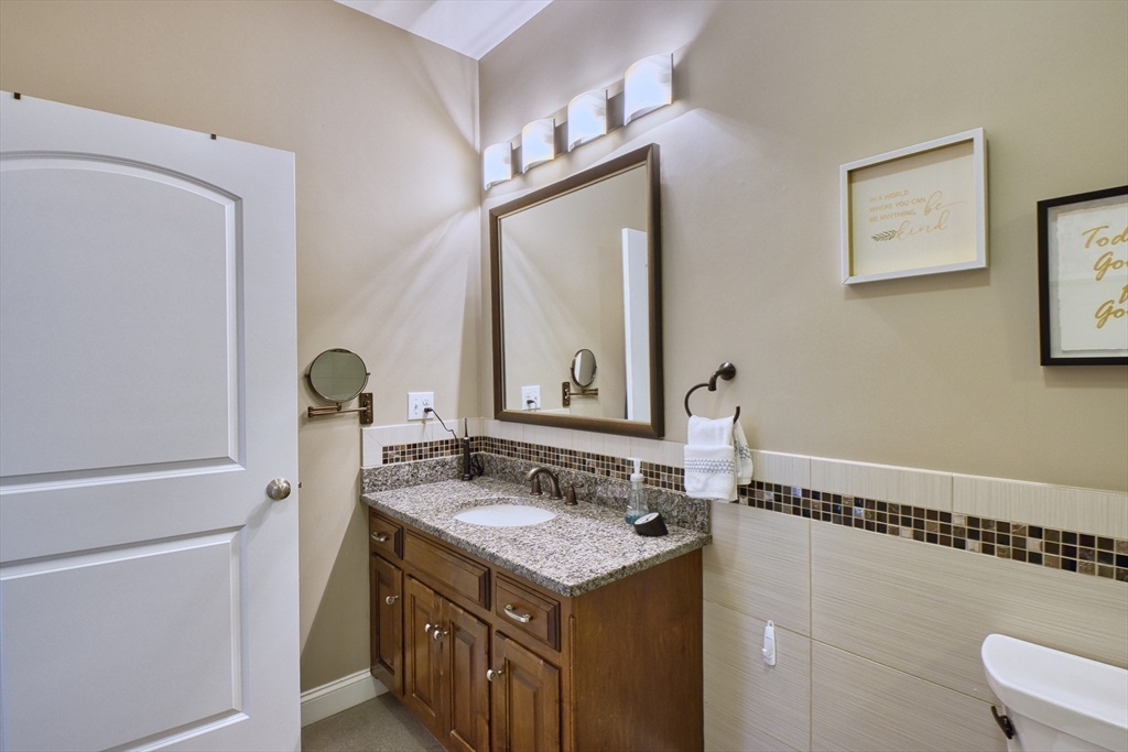 Norfolk, Massachusetts 02056, United States, 2 Bedrooms Bedrooms, ,2 BathroomsBathrooms,Residential,Active,171760