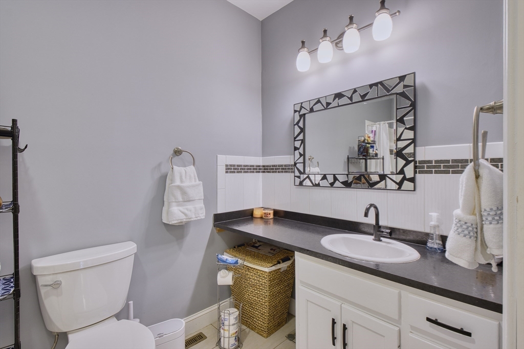 Norfolk, Massachusetts 02056, United States, 2 Bedrooms Bedrooms, ,2 BathroomsBathrooms,Residential,Active,171760