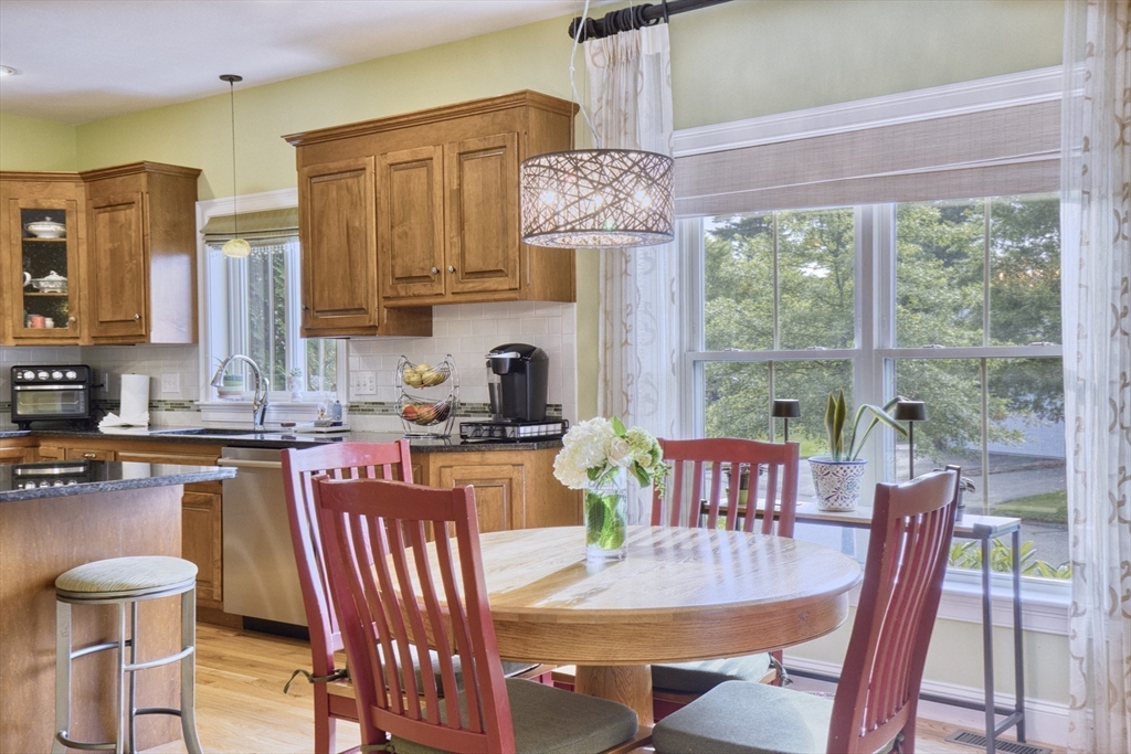 Norfolk, Massachusetts 02056, United States, 2 Bedrooms Bedrooms, ,2 BathroomsBathrooms,Residential,Active,171760