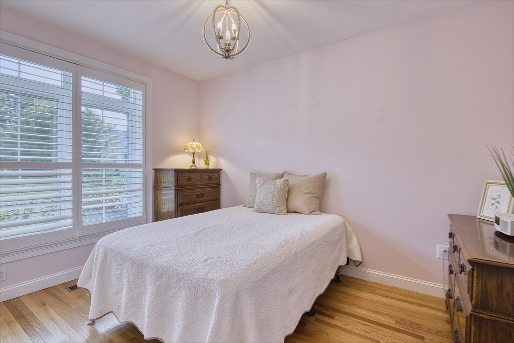 Norfolk, Massachusetts 02056, United States, 2 Bedrooms Bedrooms, ,2 BathroomsBathrooms,Residential,Active,171760