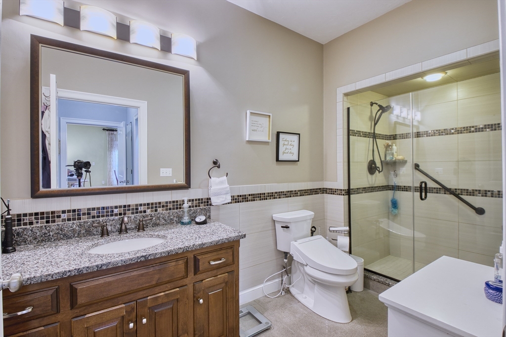 Norfolk, Massachusetts 02056, United States, 2 Bedrooms Bedrooms, ,2 BathroomsBathrooms,Residential,Active,171760