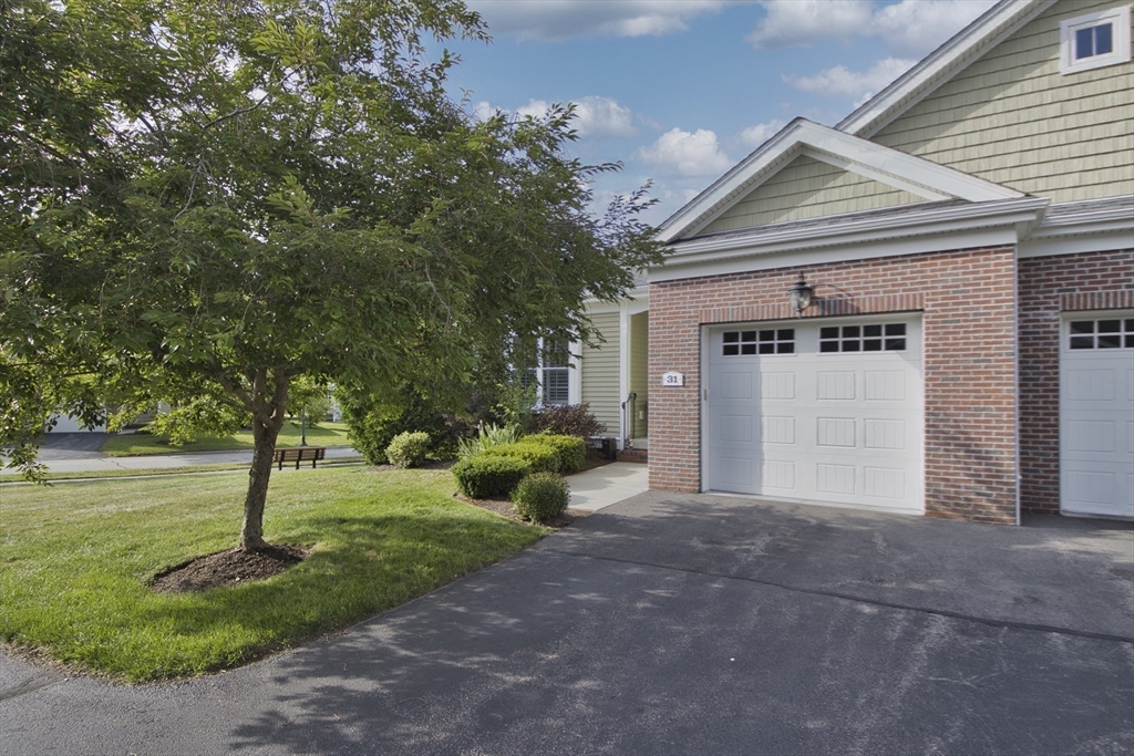 Norfolk, Massachusetts 02056, United States, 2 Bedrooms Bedrooms, ,2 BathroomsBathrooms,Residential,Active,171760