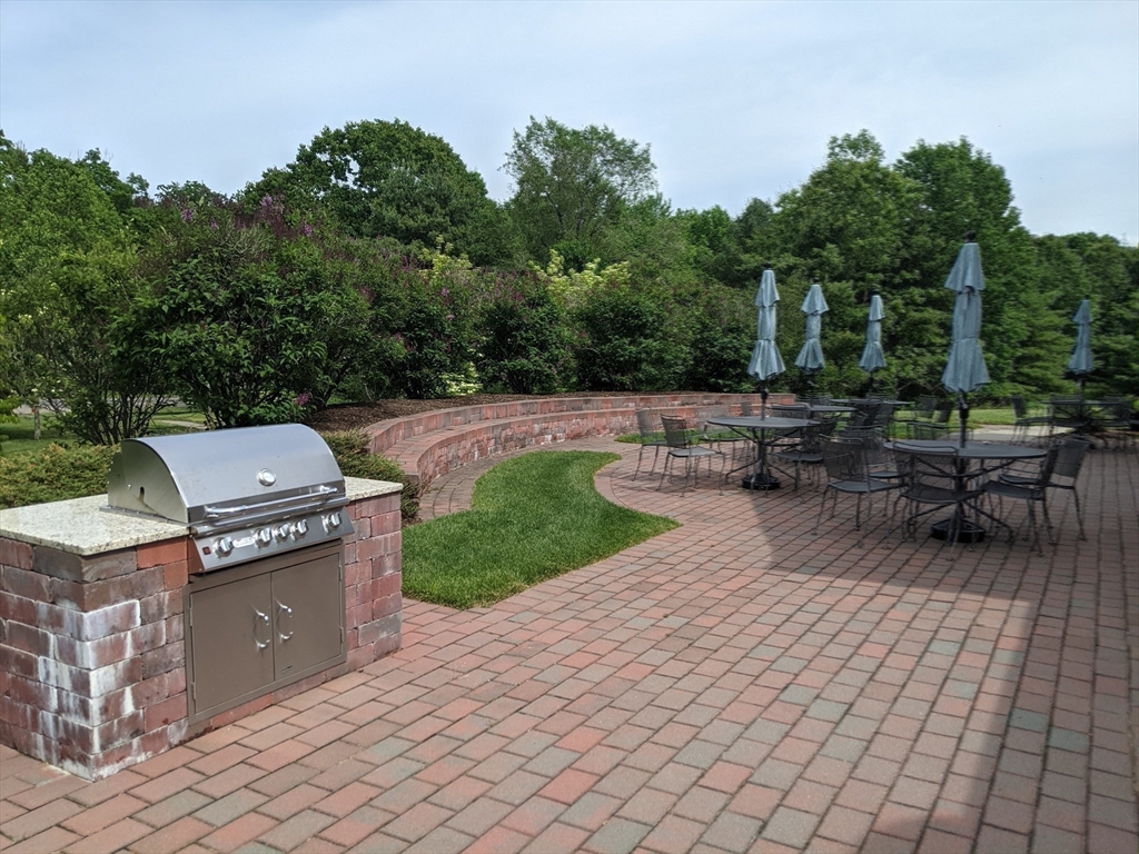 Norfolk, Massachusetts 02056, United States, 2 Bedrooms Bedrooms, ,2 BathroomsBathrooms,Residential,Active,171760