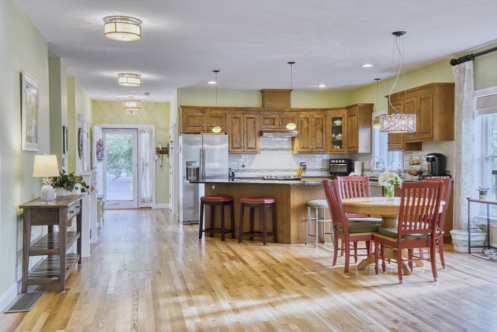 Norfolk, Massachusetts 02056, United States, 2 Bedrooms Bedrooms, ,2 BathroomsBathrooms,Residential,Active,171760