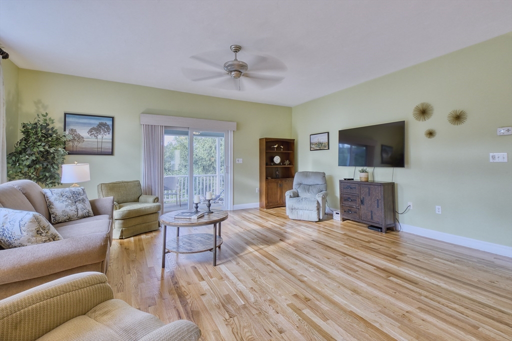 Norfolk, Massachusetts 02056, United States, 2 Bedrooms Bedrooms, ,2 BathroomsBathrooms,Residential,Active,171760