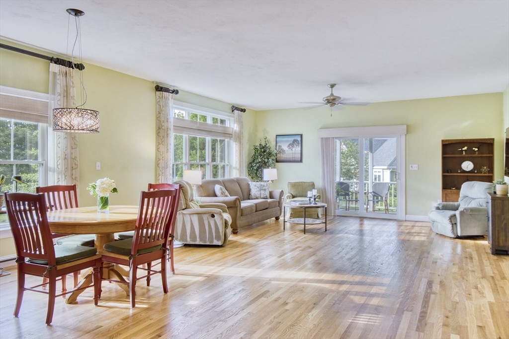 Norfolk, Massachusetts 02056, United States, 2 Bedrooms Bedrooms, ,2 BathroomsBathrooms,Residential,Active,171760