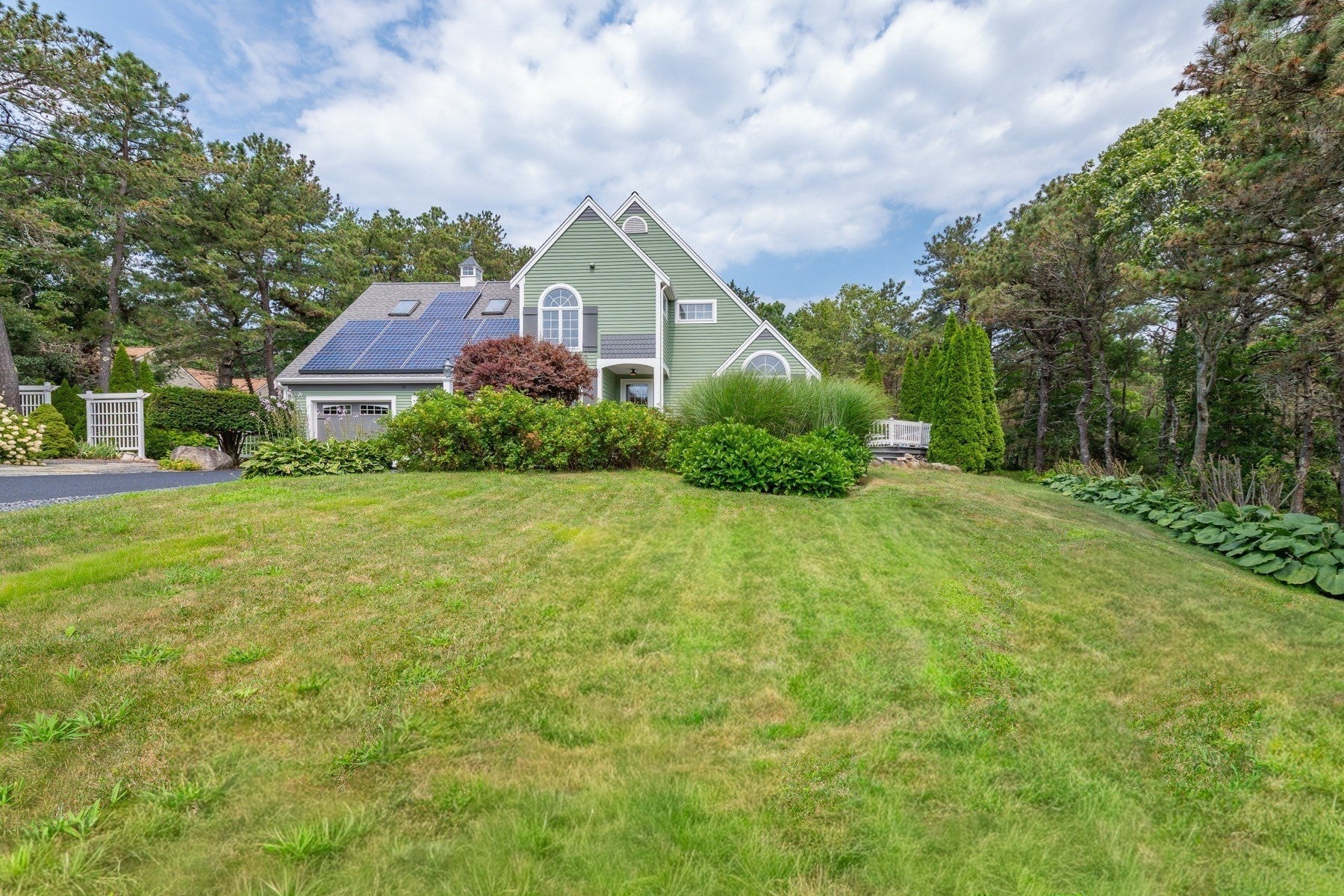 34 Polaris Dr