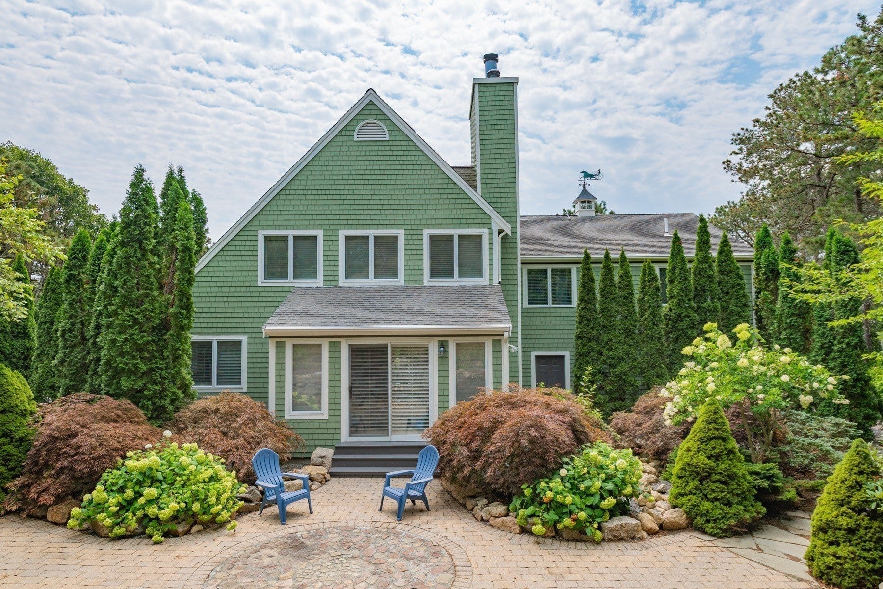 34 Polaris Dr