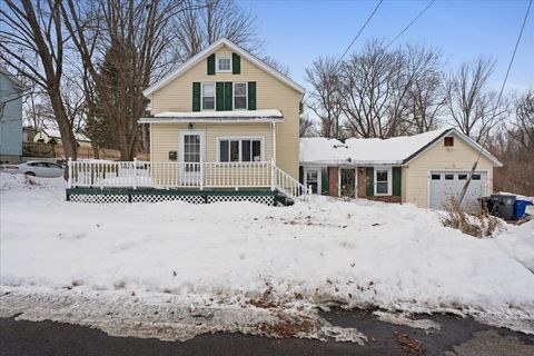 16 Curtis Ave Haverhill MA 01835