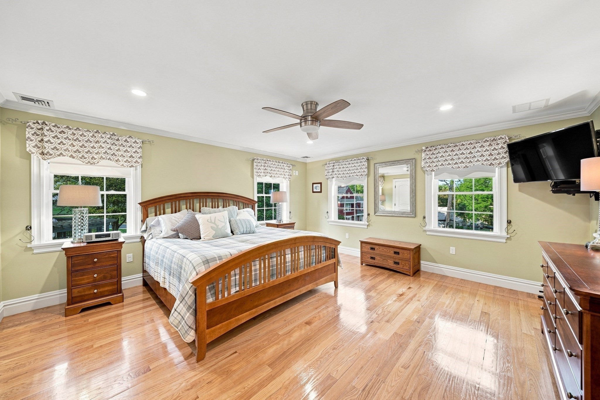 5 Dell Ave, Wakefield, MA, 5 Dell Ave, Wakefield, MA Photo #23