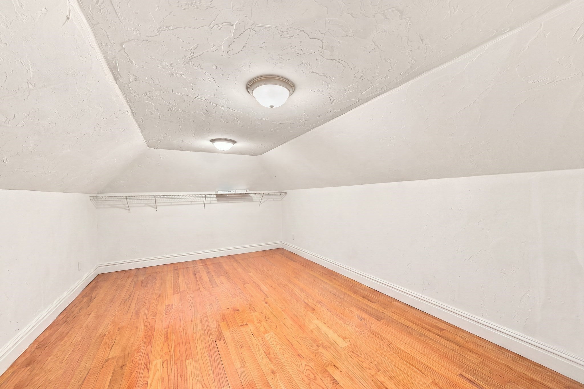 5 Dell Ave, Wakefield, MA, 5 Dell Ave, Wakefield, MA Photo #37