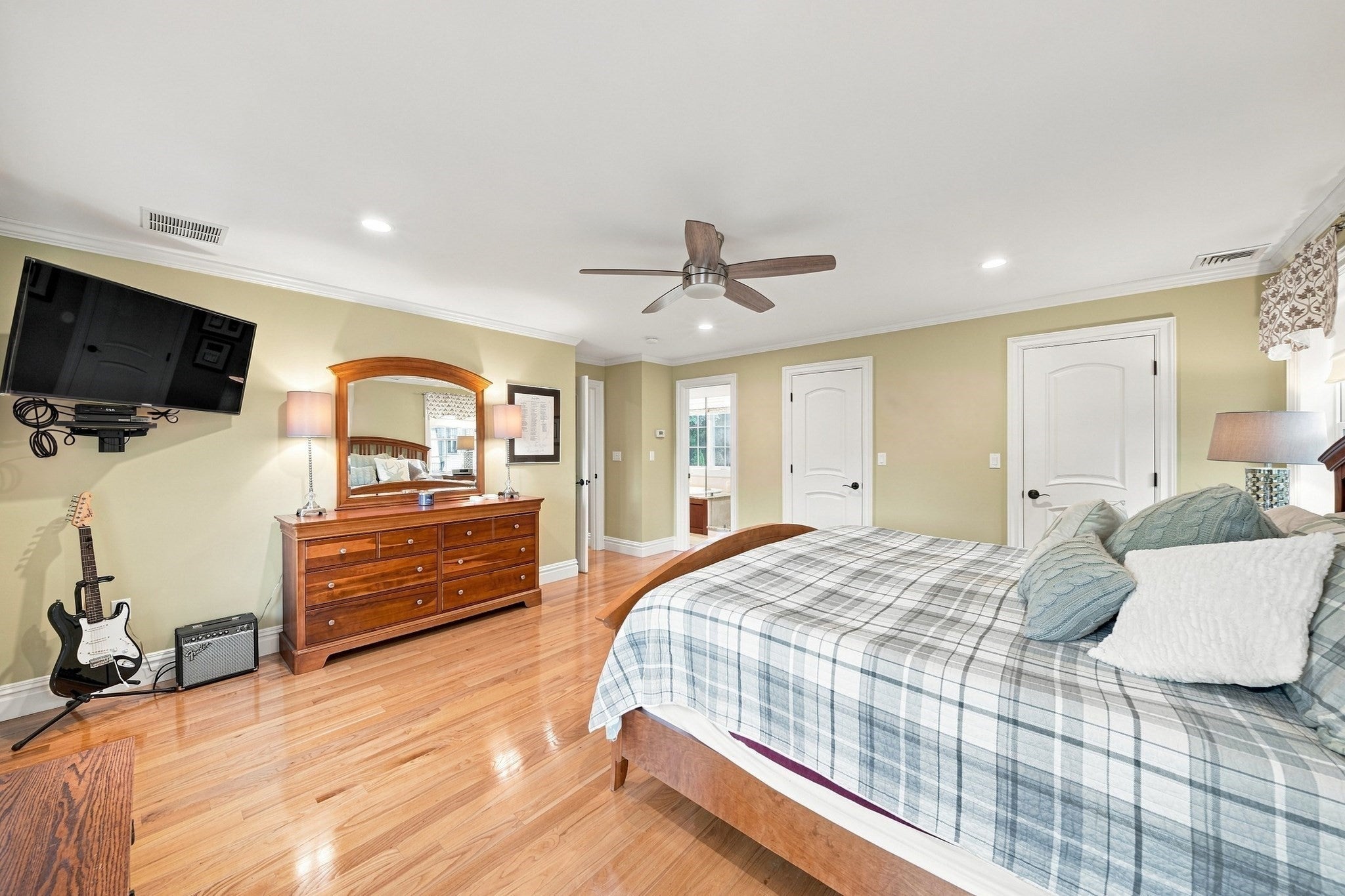 5 Dell Ave, Wakefield, MA, 5 Dell Ave, Wakefield, MA Photo #24