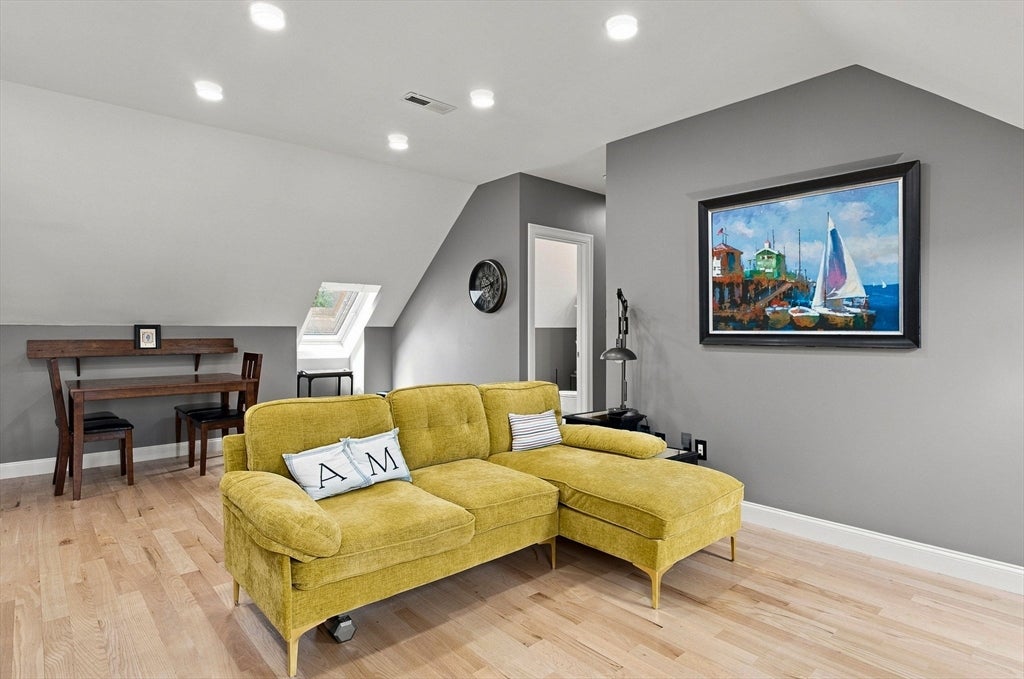 341 High St #3, Newburyport, MA, 341 High St #3, Newburyport, MA Photo #18