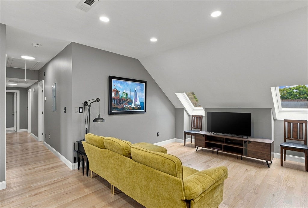 341 High St #3, Newburyport, MA, 341 High St #3, Newburyport, MA Photo #10