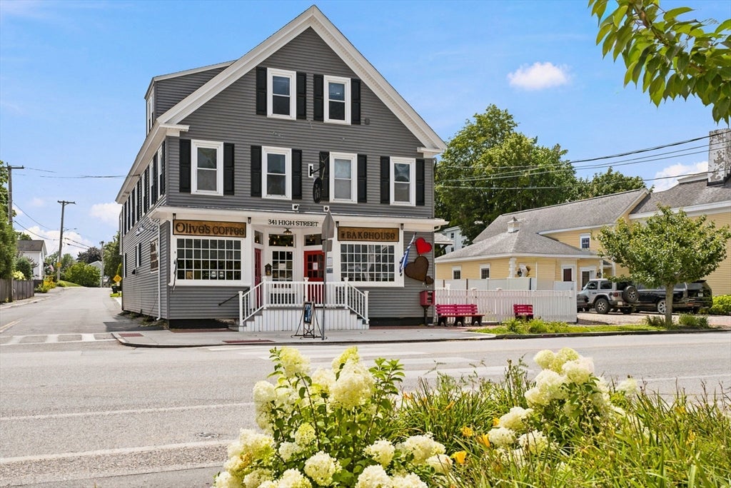 Photo of 341 High St, Newburyport, MA