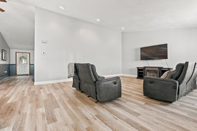 48 Lovering St 8 Medway MA 02053