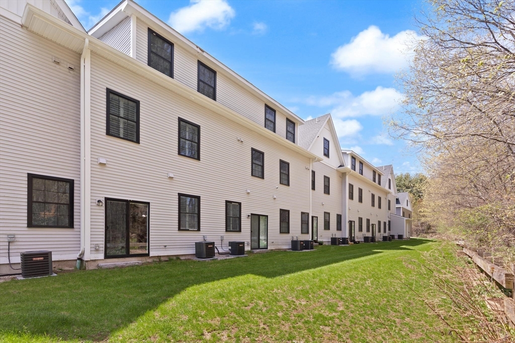 300 Albion Rd #302, Bedford, MA, 300 Albion Rd #302, Bedford, MA Photo #34