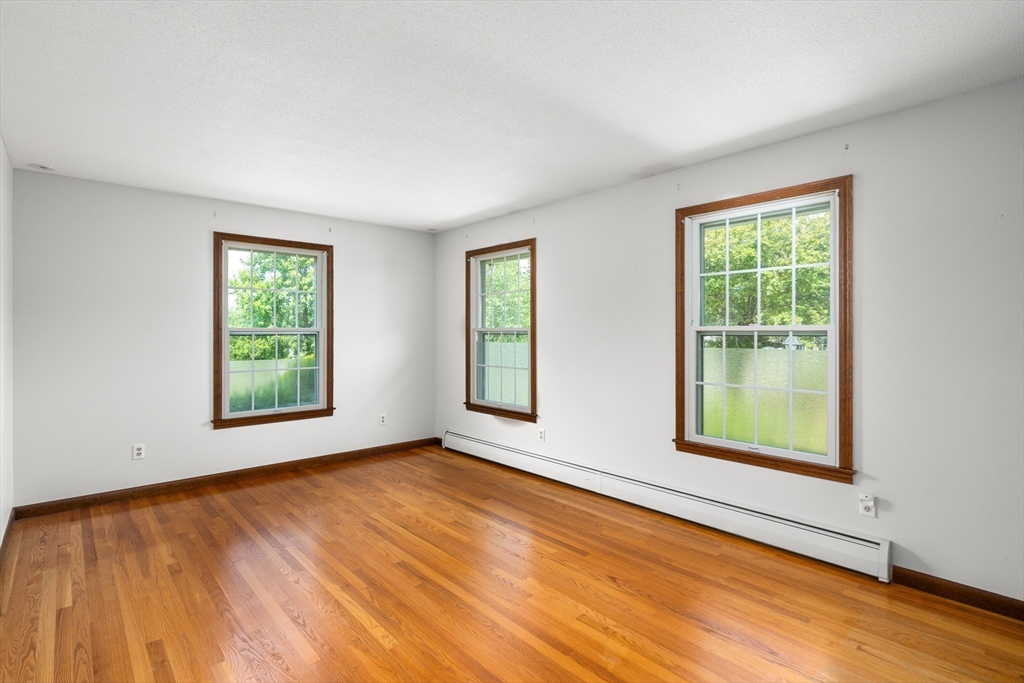 9 Sandra Rd