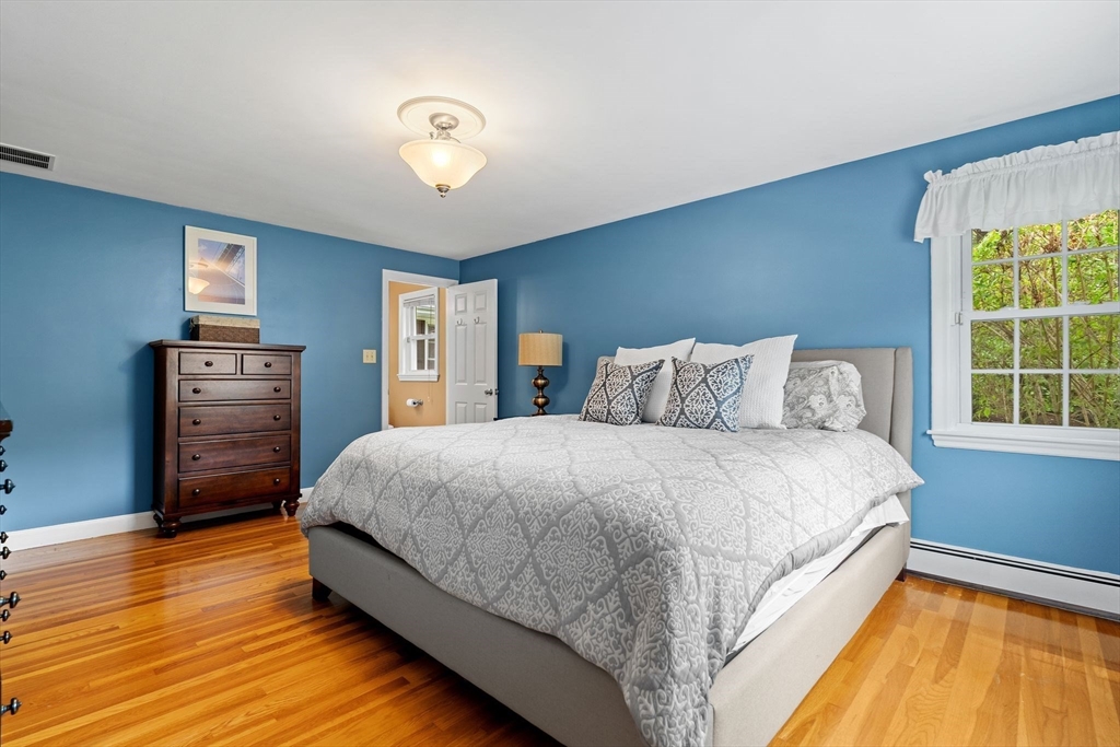 Winchester, Massachusetts 01890, United States, 3 Bedrooms Bedrooms, ,3 BathroomsBathrooms,Residential,Active,191060