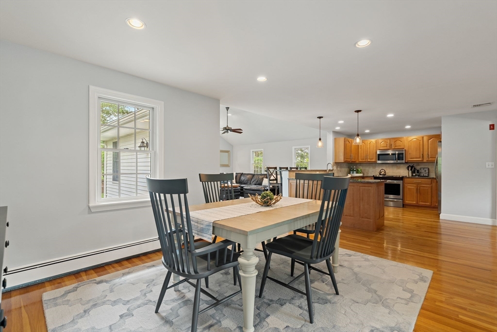 Winchester, Massachusetts 01890, United States, 3 Bedrooms Bedrooms, ,3 BathroomsBathrooms,Residential,Active,191060