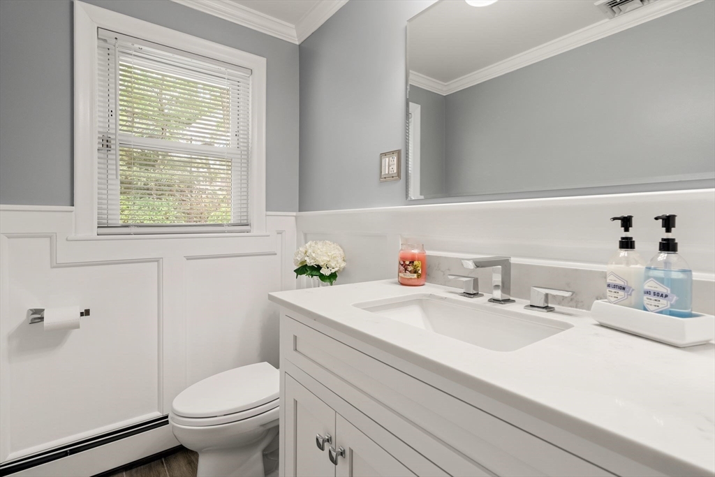 Winchester, Massachusetts 01890, United States, 3 Bedrooms Bedrooms, ,3 BathroomsBathrooms,Residential,Active,191060