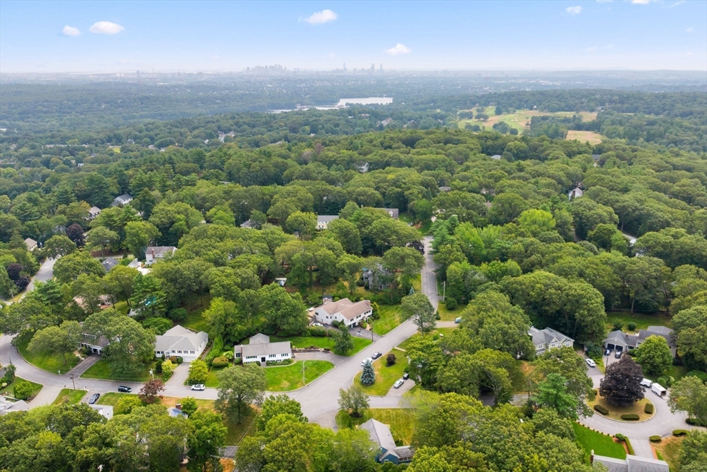 Winchester, Massachusetts 01890, United States, 3 Bedrooms Bedrooms, ,3 BathroomsBathrooms,Residential,Active,191060