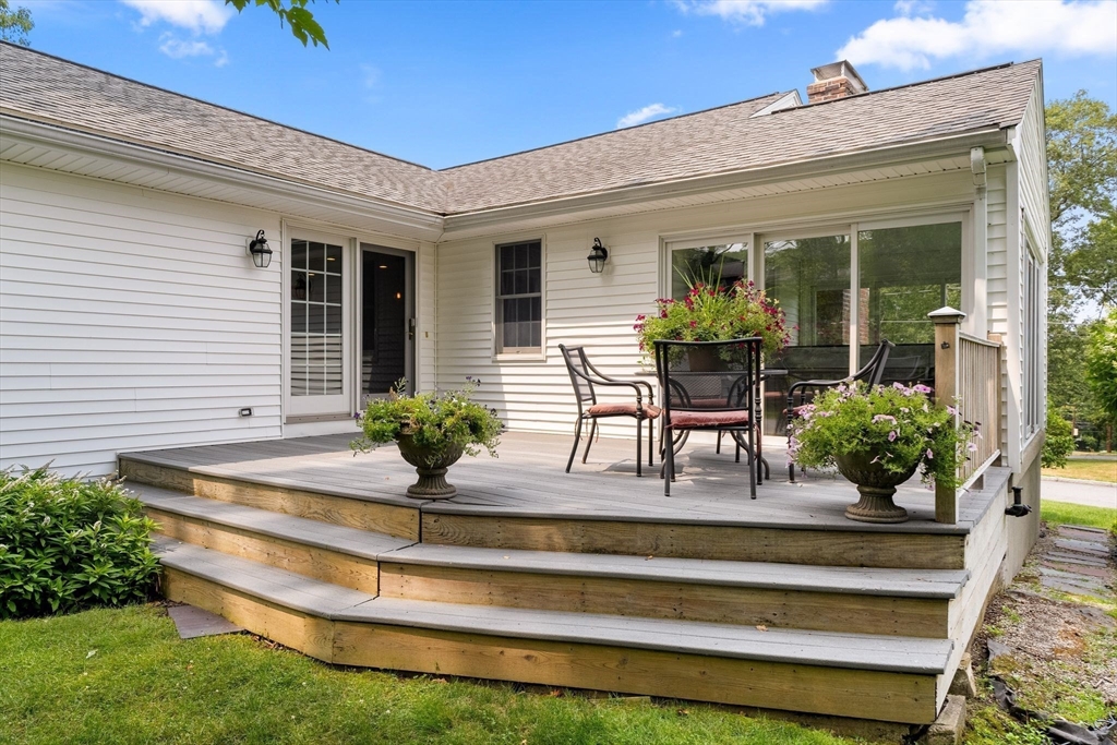 Winchester, Massachusetts 01890, United States, 3 Bedrooms Bedrooms, ,3 BathroomsBathrooms,Residential,Active,191060