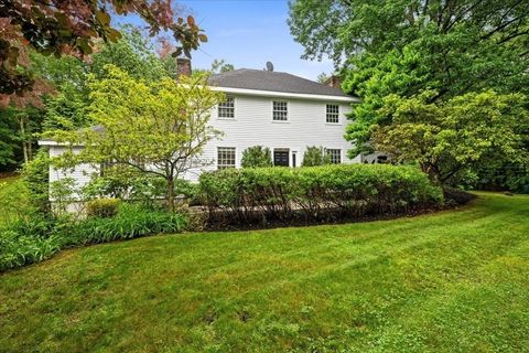188 N Main St Uxbridge MA 01569
