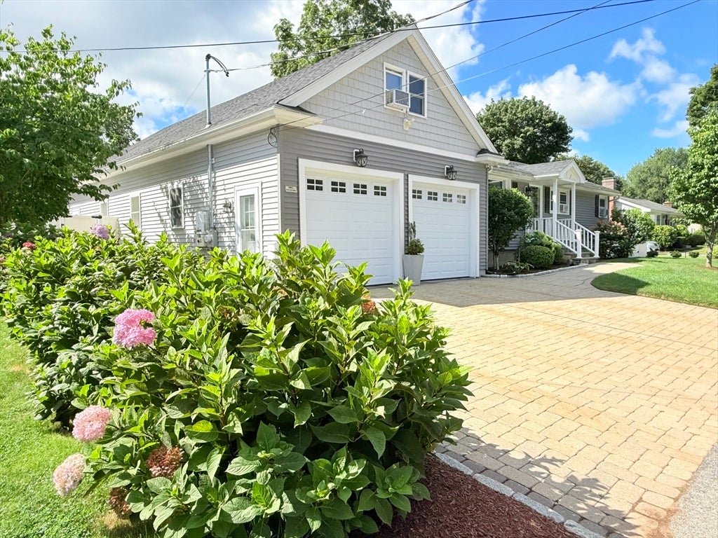 21 Helen Dr, Marlborough, MA Photo #5
